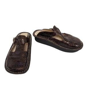 Alegria ALG-512 Womens 38 EU (US 8/8.5) Brown Patent Leather Slip On Clogs Shoes